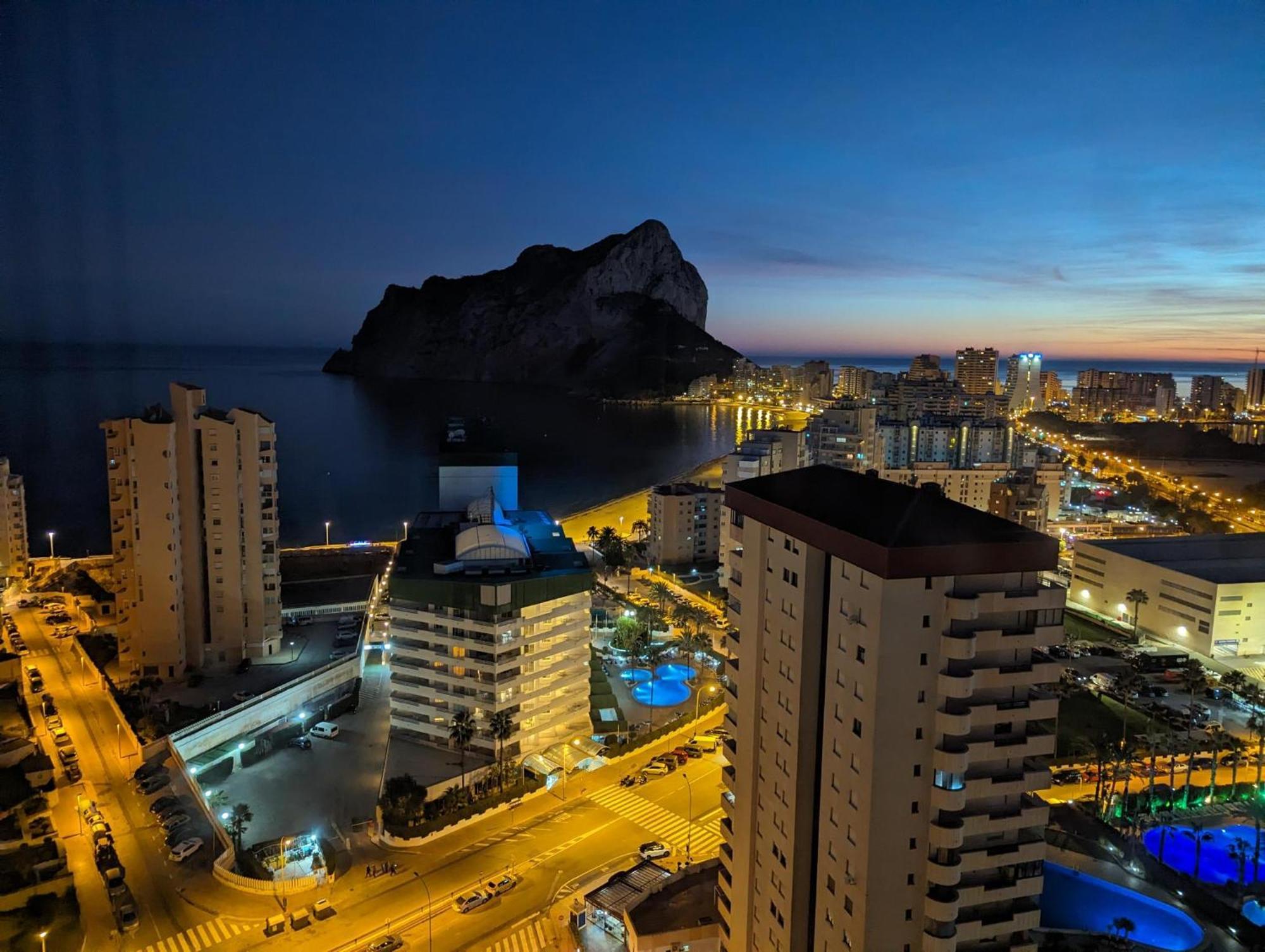 100 M From Fossa Beach In Calpe Exteriör bild